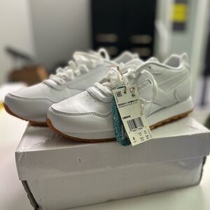 Reebok Women’s s White Sneakers